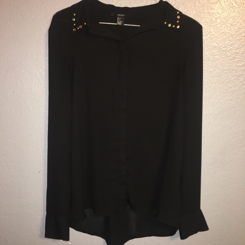 Black Button-up Decorated collar